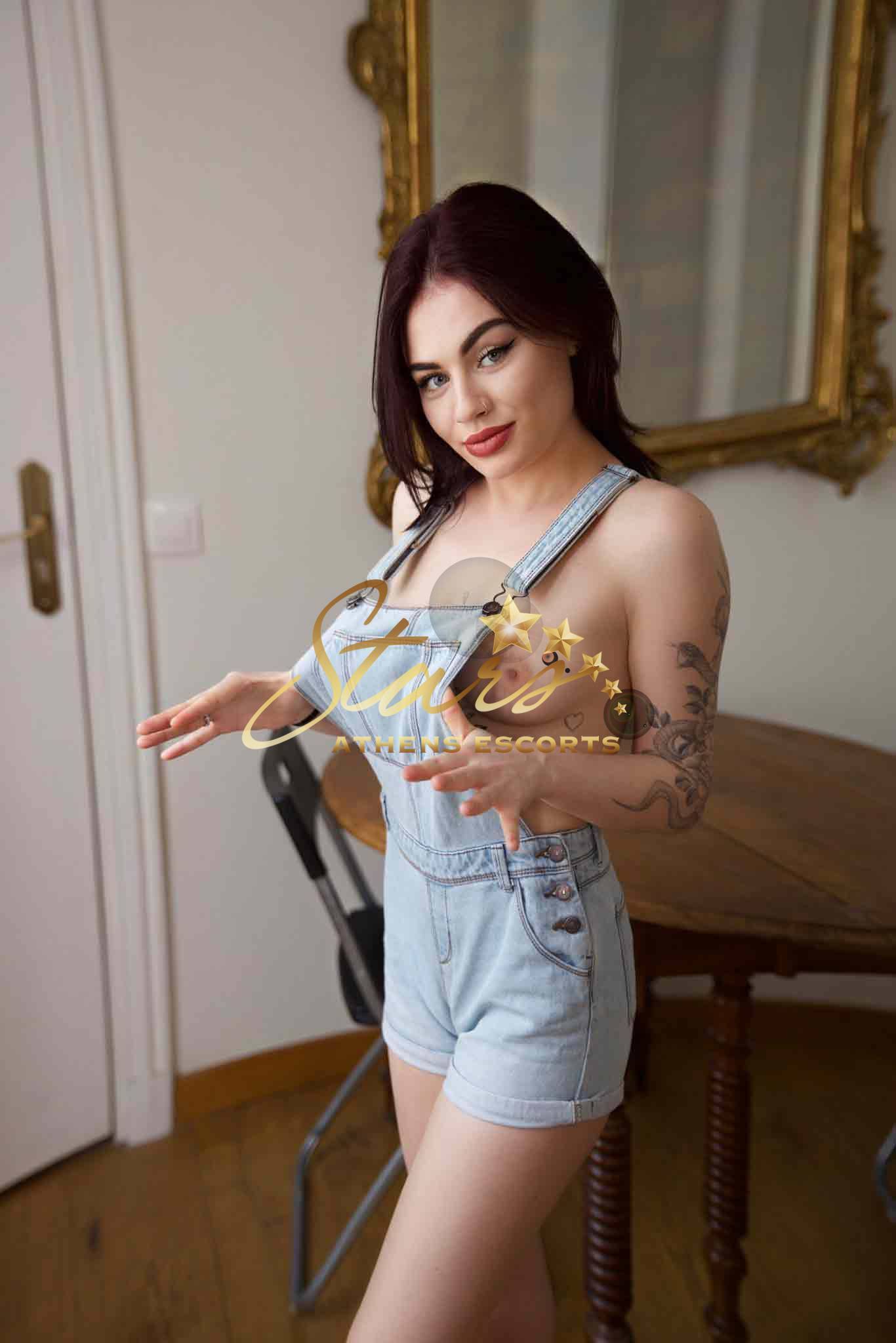 MADINA-SEXY-ESCORT-STARS